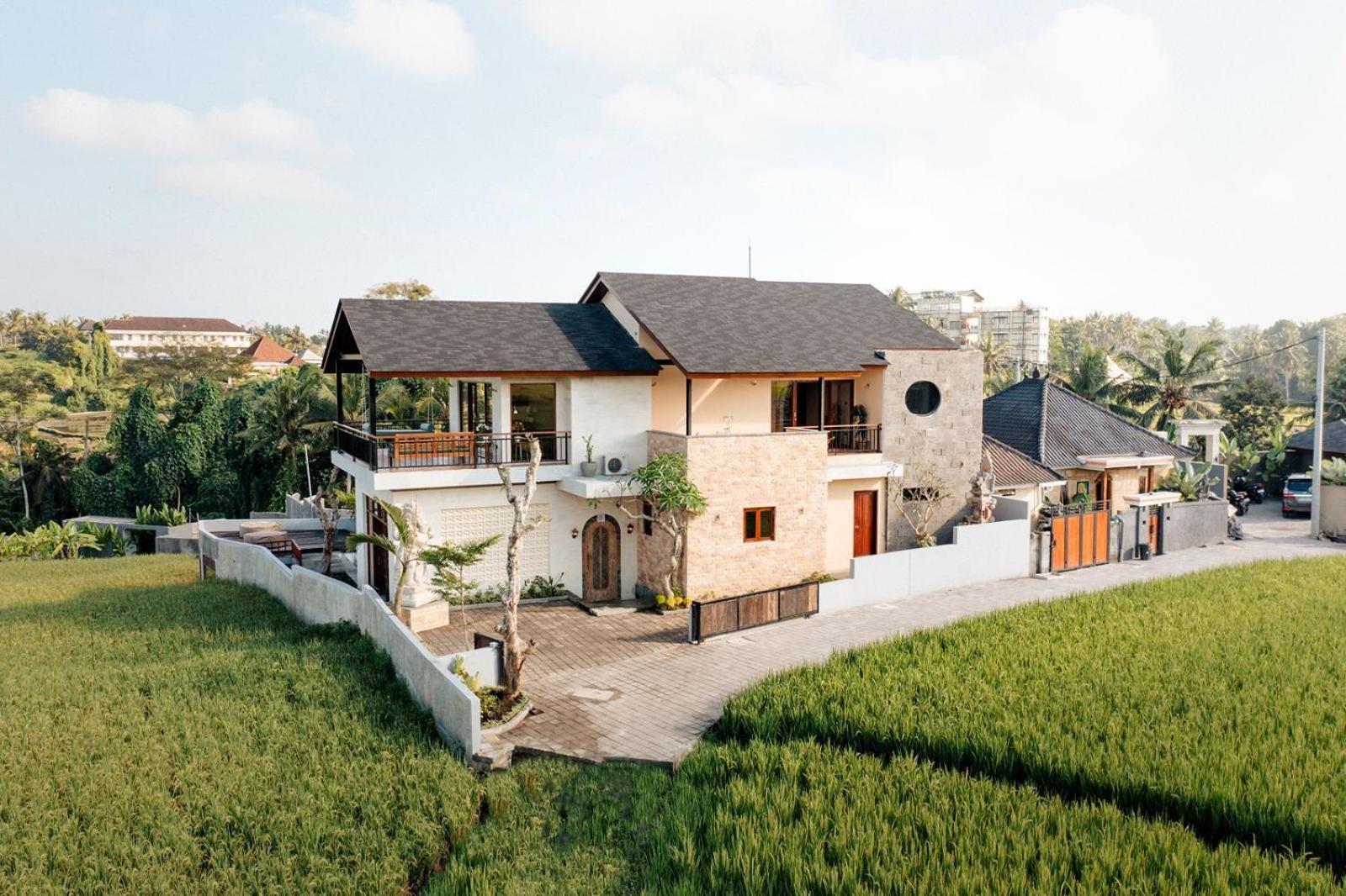 Kari Senja Luxury Holiday home *